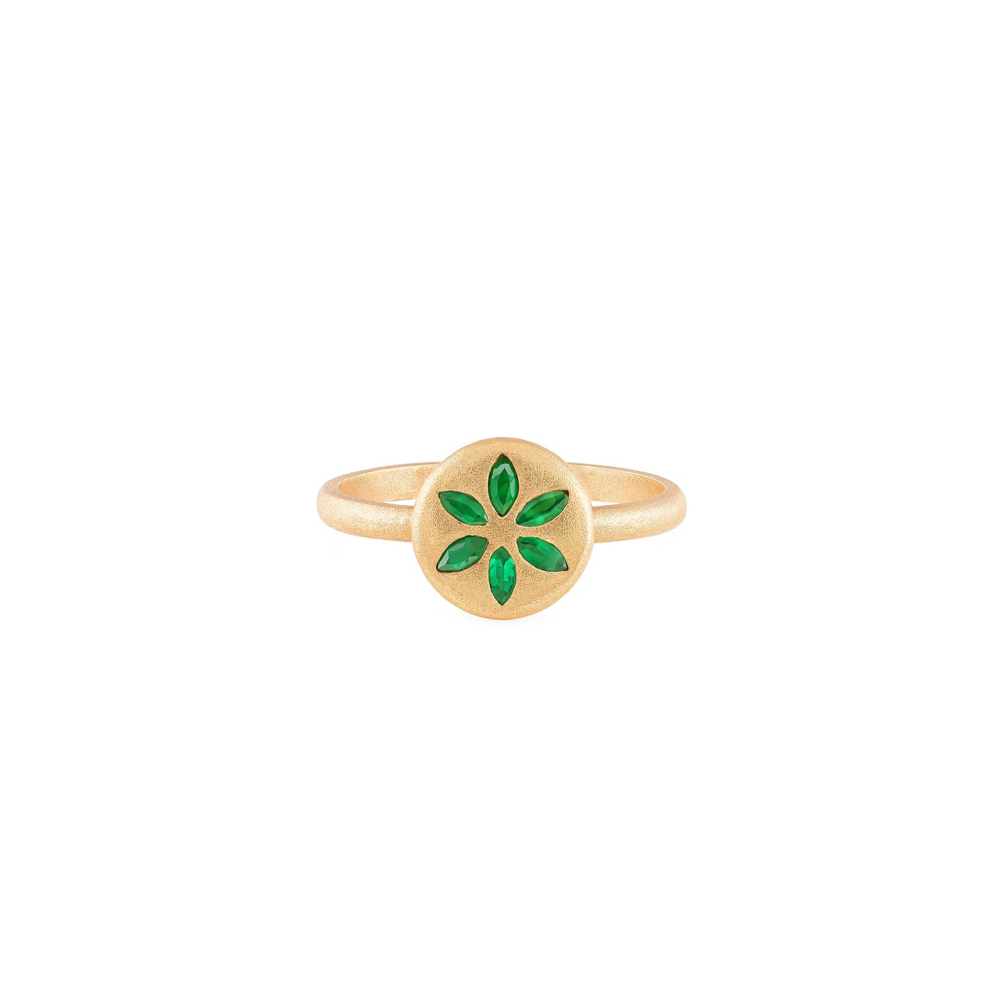 Matte 18k yellow gold ring with natural emerald, additional view