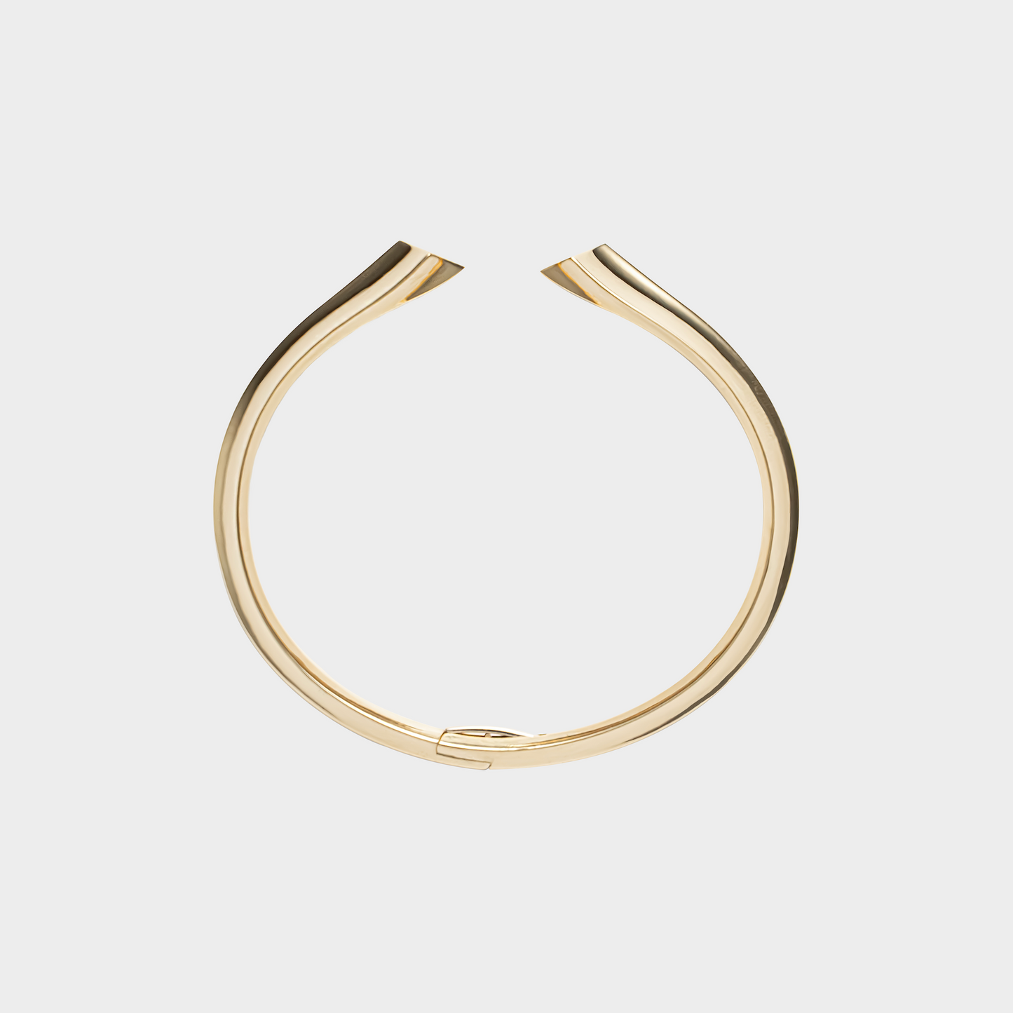18k gold sculptural bracelet with pyramid motif design, additional view