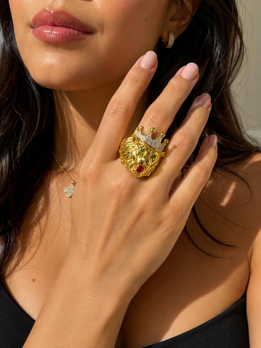DTopaz Lion Emerald Gold Ring in 18K gold, alternate product view