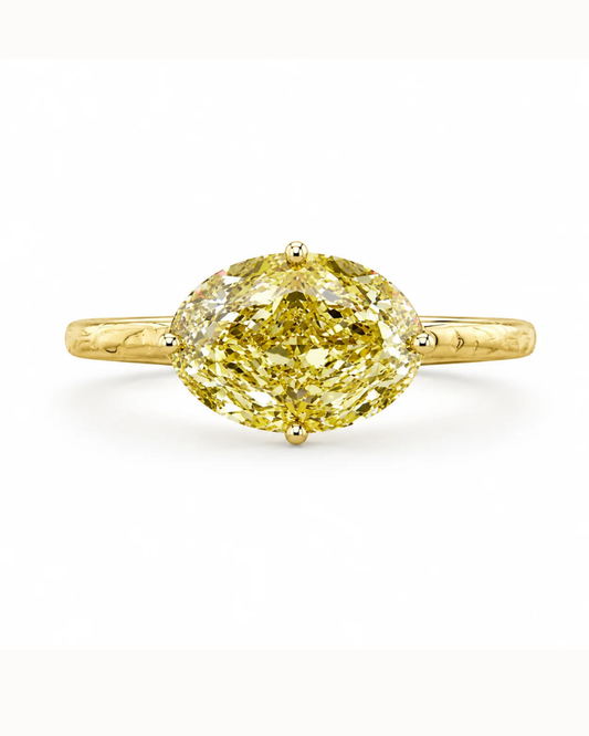 Adrisya aurora ring 18k yellow gold ring front view