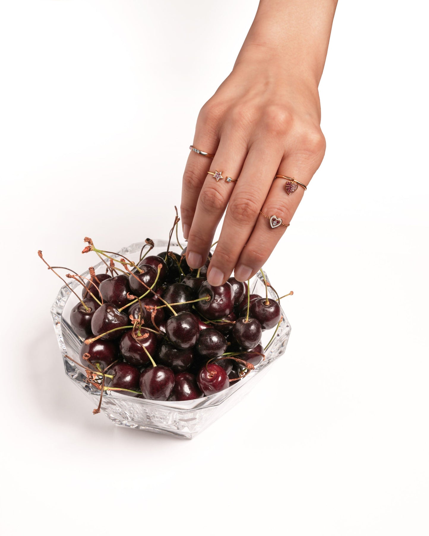 By2wenty5 Heart Chain Ring styled on hand