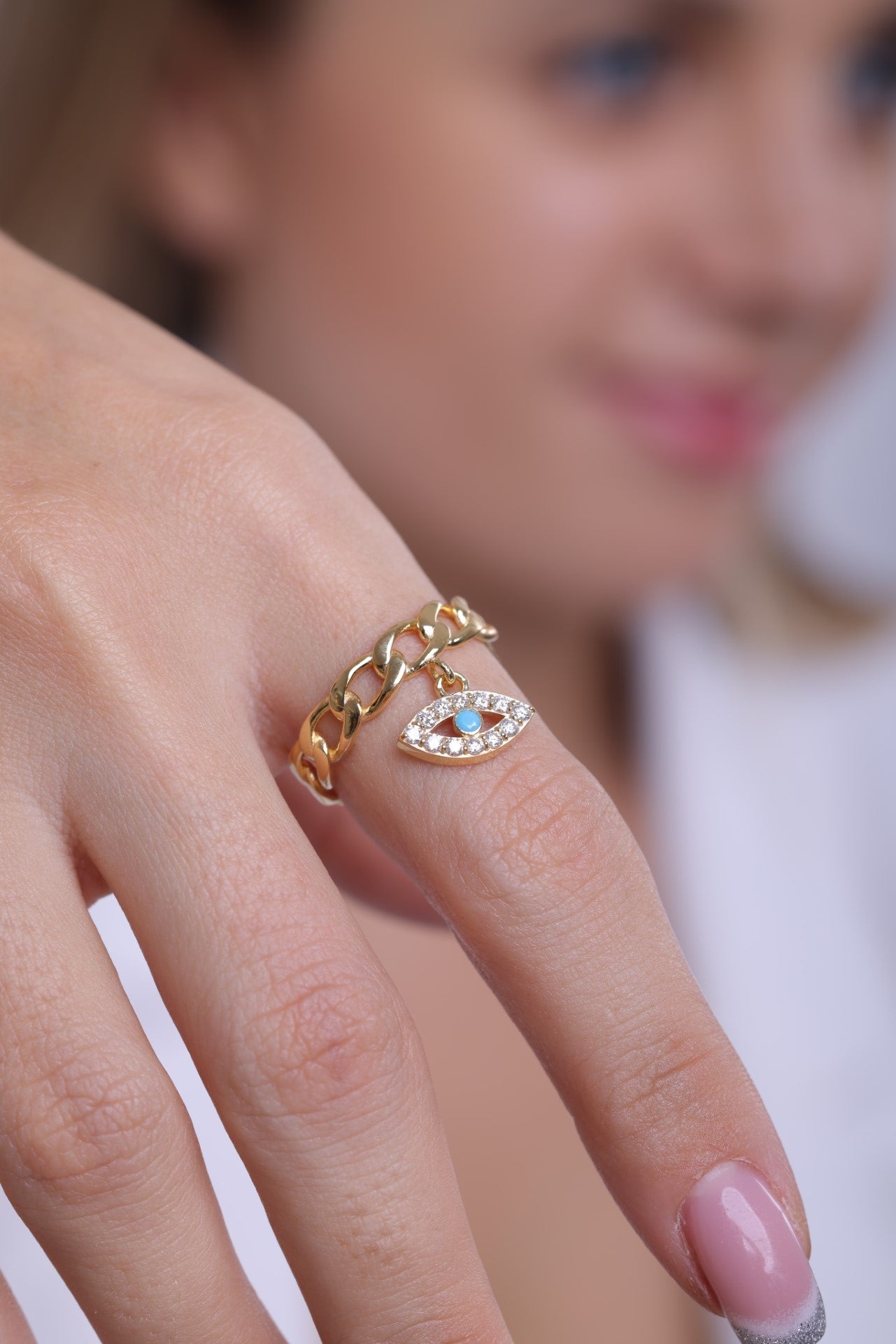 Classiyah Diamond Eye Ring detail view
