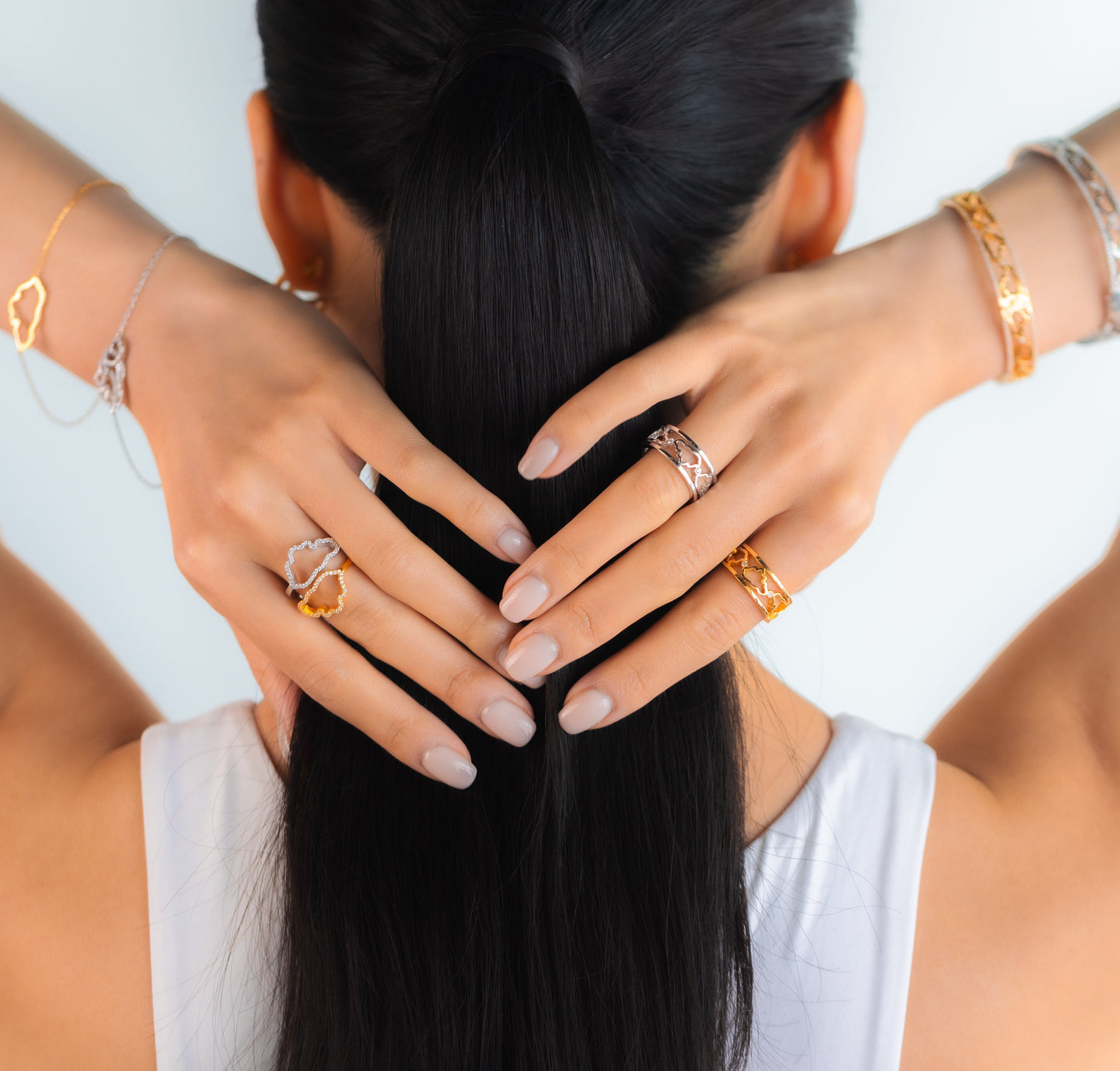 D’NOUR Cloud Love Gold Band Ring lifestyle image