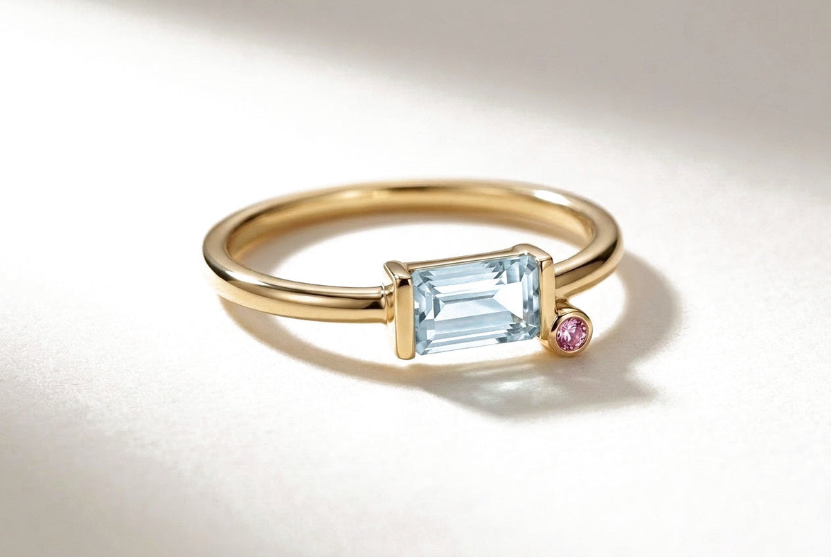 DONYDO Tessere ring on a white background