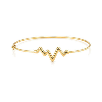 Gaia Gold Pulse Gold Bangle in 18K yellow gold, front angle