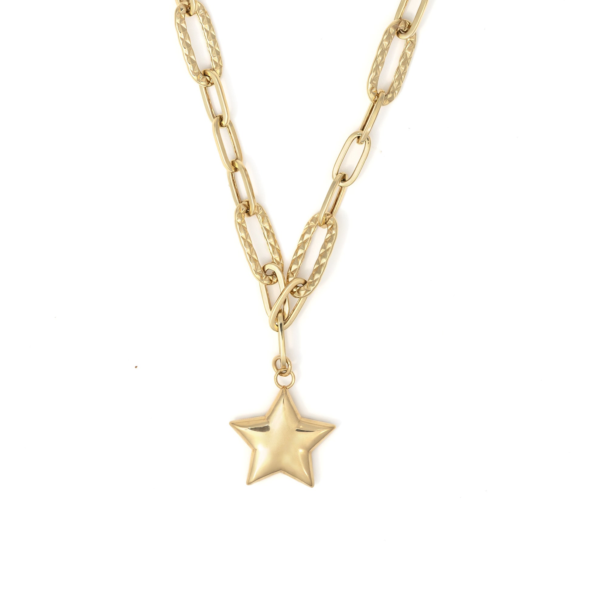 Gaia Gold Star Paperclip Necklace in 18K yellow gold close-up