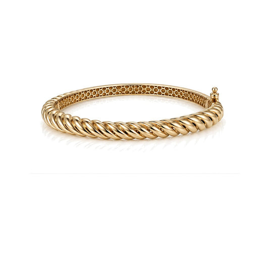 Gaia Gold Twist Bangle in 18K yellow gold