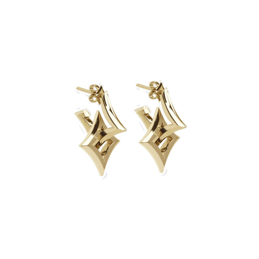 Nur Tayah Interlock earrings in 18k yellow gold on a pure white background
