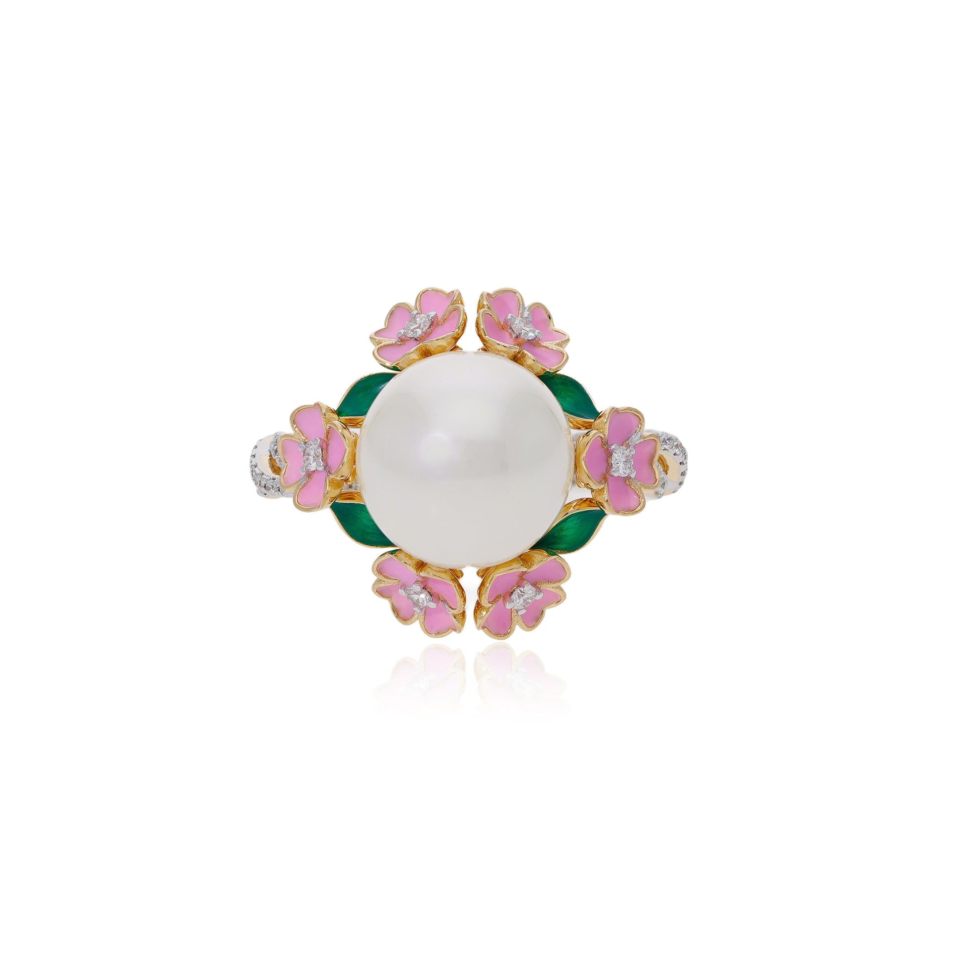 Ranimor Fleur de Reine Ring in 18K yellow gold, front view on white background
