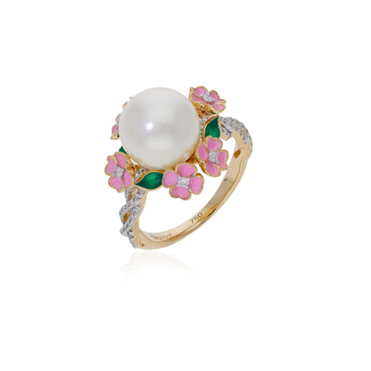 Ranimor Fleur de Reine Ring in 18K yellow gold with natural pearl, enamel and diamonds on white background