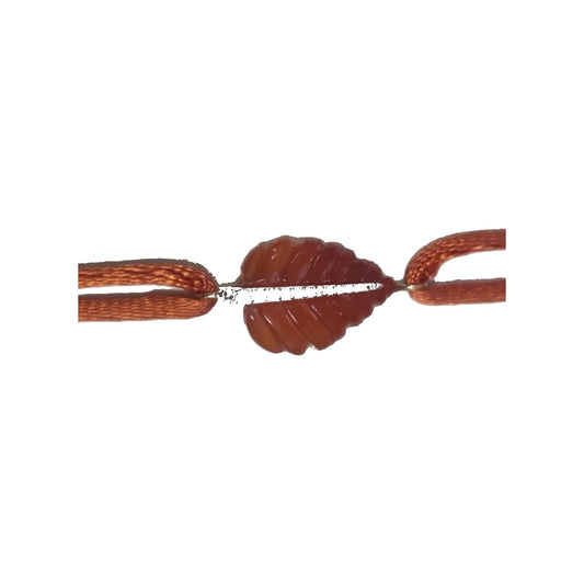 Ranimor Autumn Leaf Cord Bracelet in 18K yellow gold with natural agate and diamonds on white background