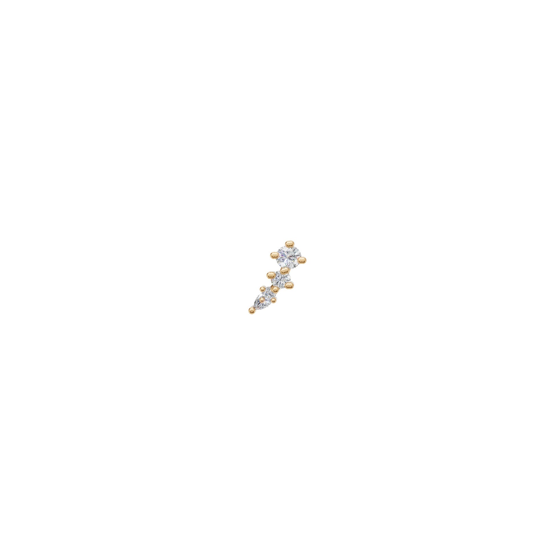 Rulla Arc Stud in yellow gold on white background