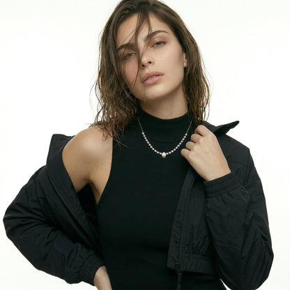 ZORÁE Unbound 09 18K yellow gold necklace worn on model