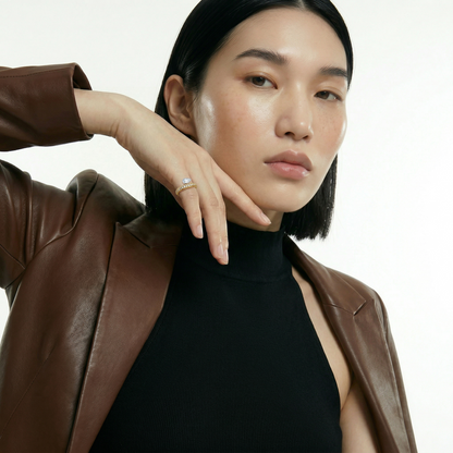 ZORÁE Unbound 14 18K yellow gold rings worn on model