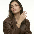 ZORÁE Unbound 15 18K yellow gold bracelet worn on model